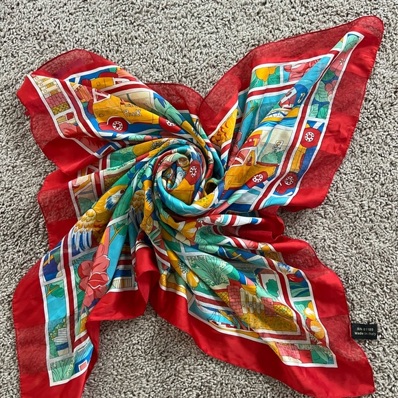 NWOT Gorgeous Italian red silk scarf - Picture 10 of 11